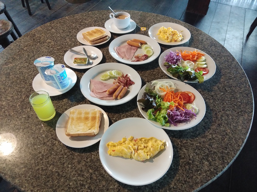 f:id:hirobkk:20180904232132j:plain f:id:hirobkk:20180904232132j:plain