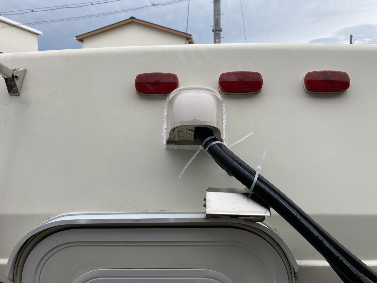 キャンピングカーにdc12v直流エアコンの導入 最終仕上げ キャンピングカーでサーフィンライフ