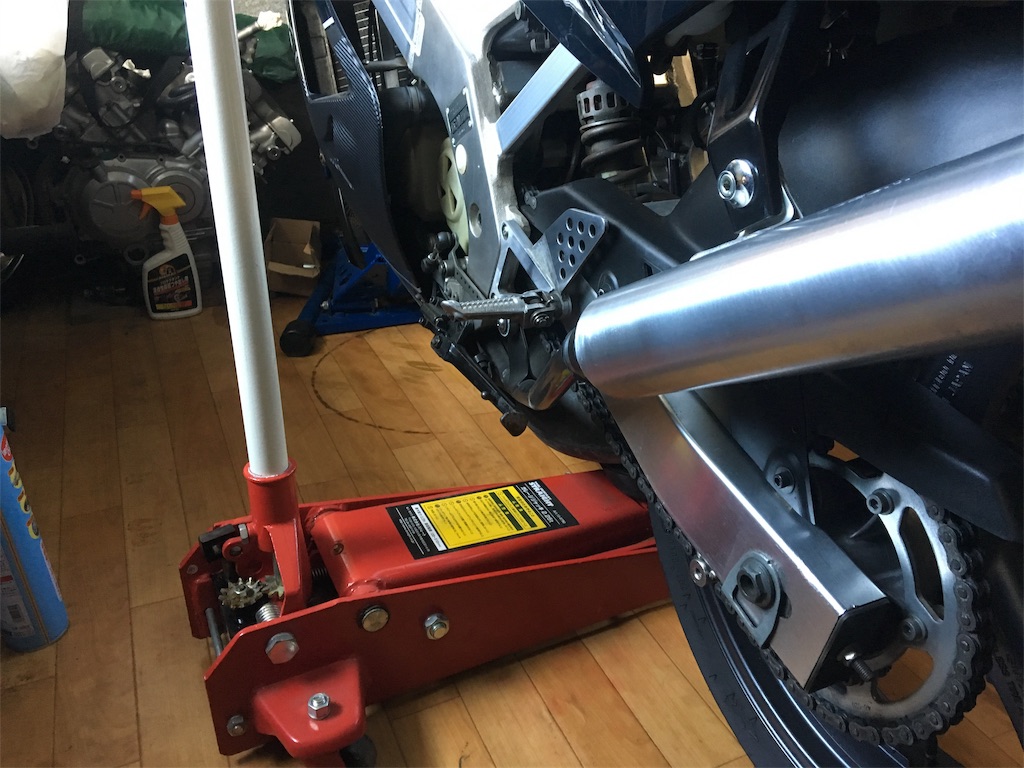 RGV250Γ VJ21A リアサス交換 - hirodanの日記