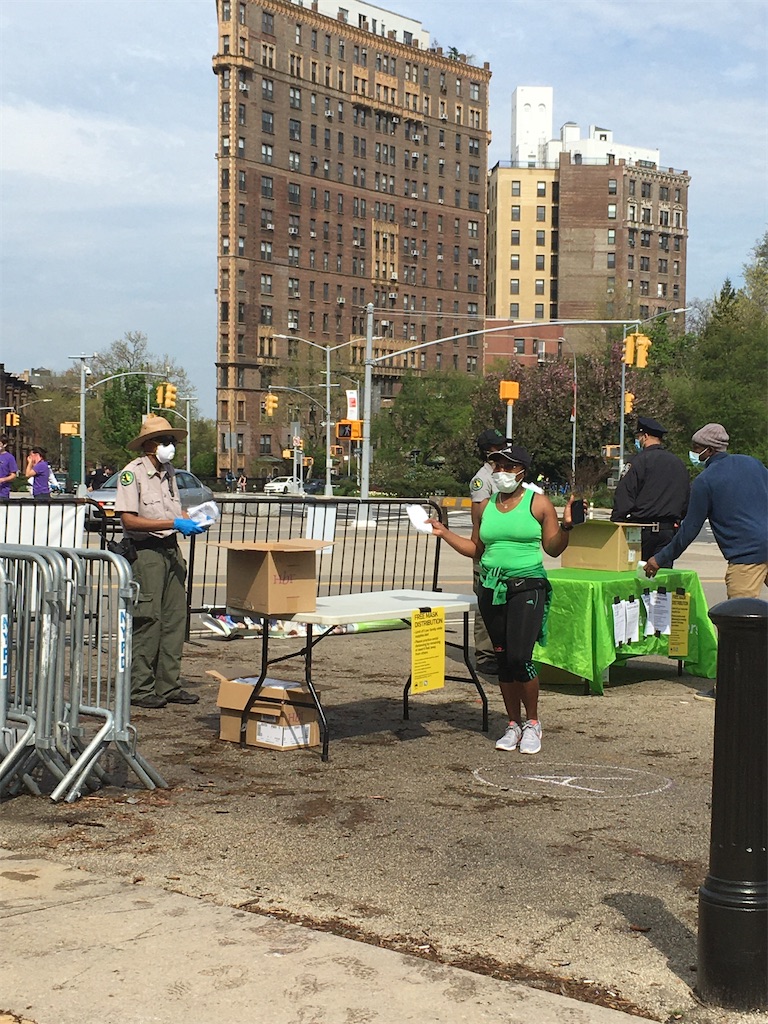 f:id:hiroko_ny:20200504011843j:plain