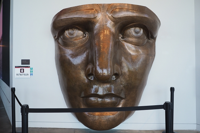 実際の顔が分かる展示