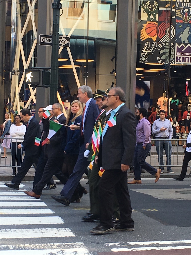 NYC市長もパレードしています