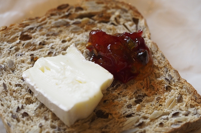 ペッパー・ジェリーとブリーチーズ