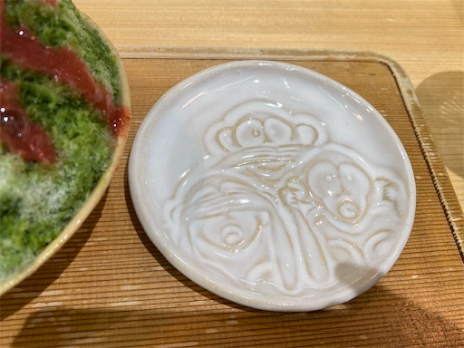 三猿のレリーフのお皿