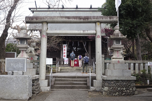 菅原神社　この日はちょうど、道すがら受験生を見たところでした。