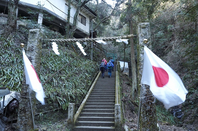 蛇滝への道