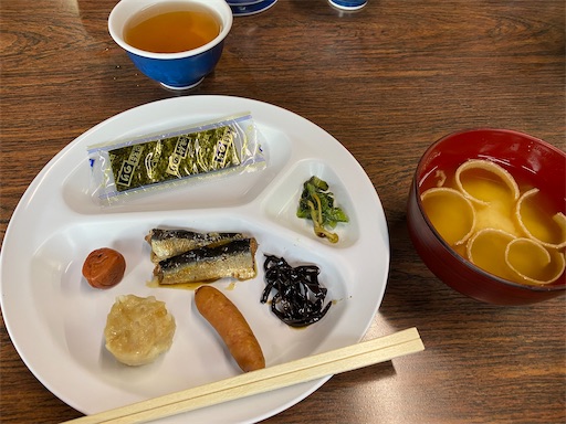 朝食