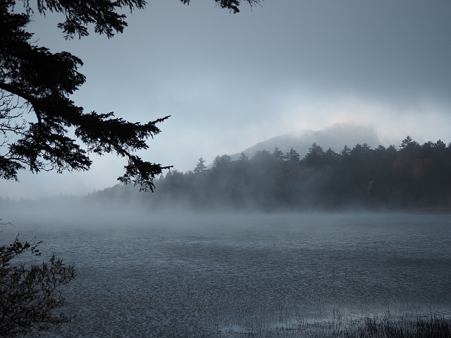 燧ヶ岳が見え始めています。