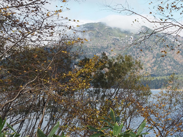 燧ヶ岳がはっきり見えてきました。