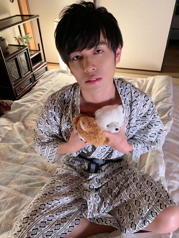 f:id:hiromasa8124:20200404214309j:plain f:id:hiromasa8124:20200404214309j:plain