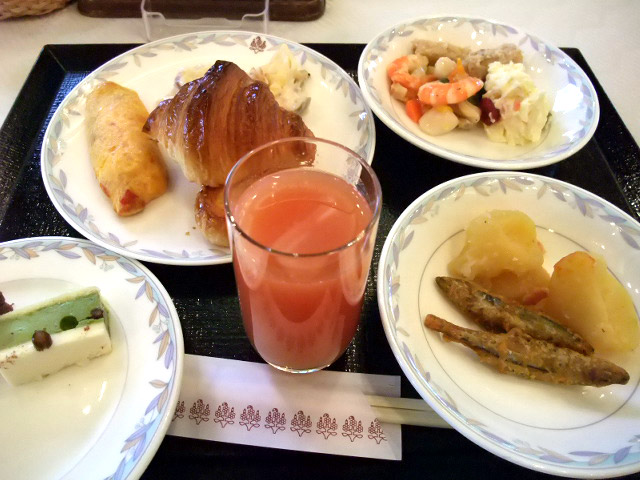 朝食