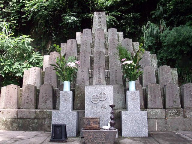 薩摩義士碑