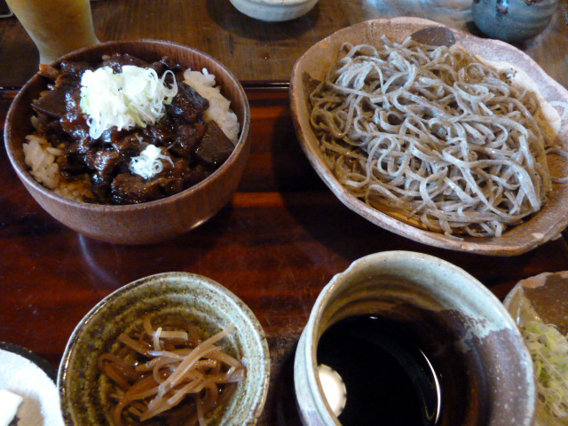 どて丼とざる蕎麦