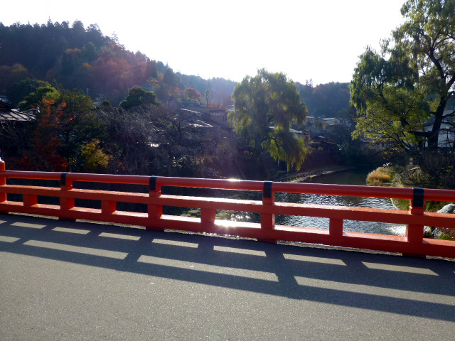 中橋