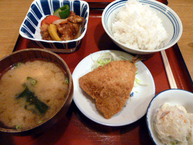 三品定食
