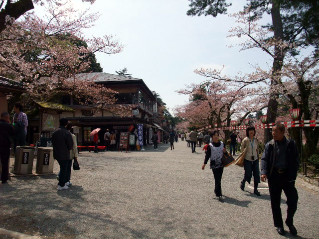 桂坂口前