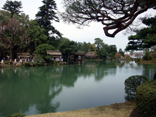 霞ヶ池