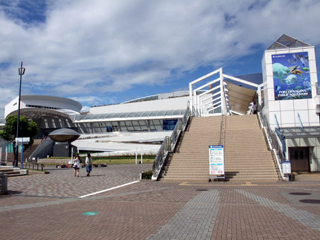 名古屋港水族館