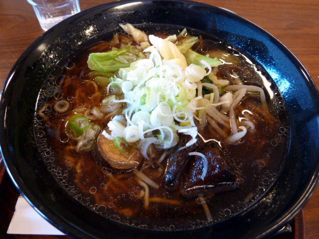 烏骨鶏ラーメン