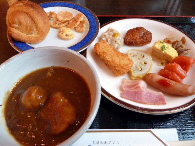 朝食