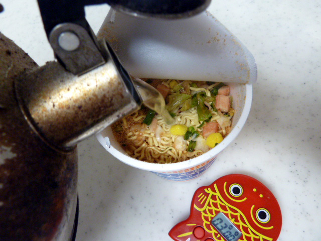 カップラーメン