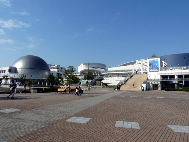 名古屋港水族館