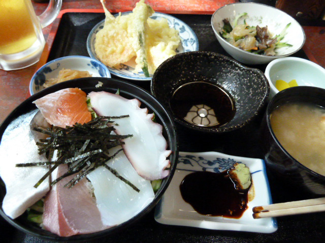 海鮮丼定食