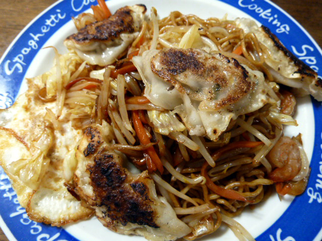 餃子焼きそば