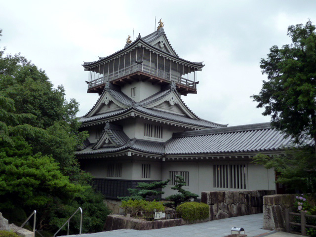 岩崎城