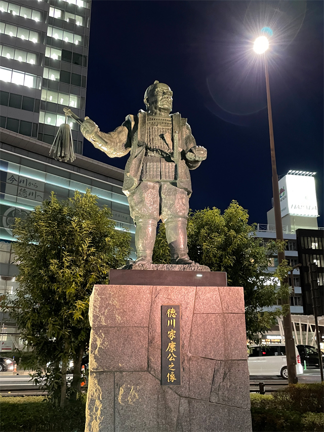 徳川家康公像