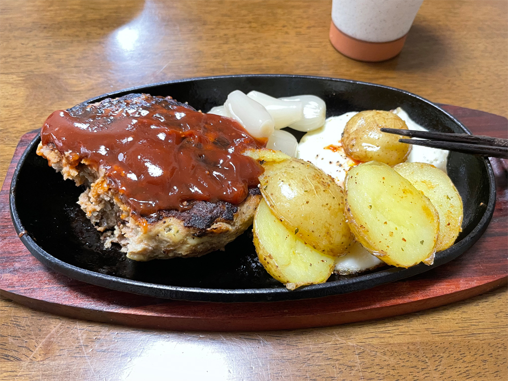 鉄板ハンバーグ