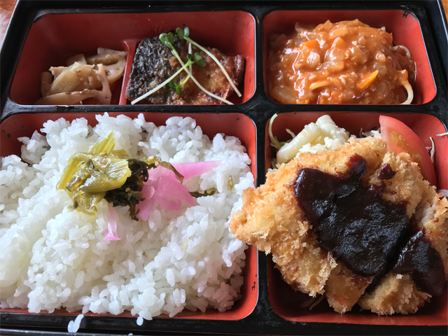 ポインセチアの日替わりランチ