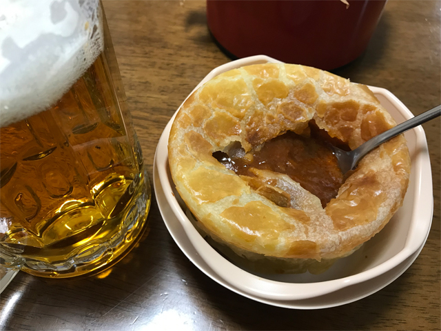 ビーフシチューパイ