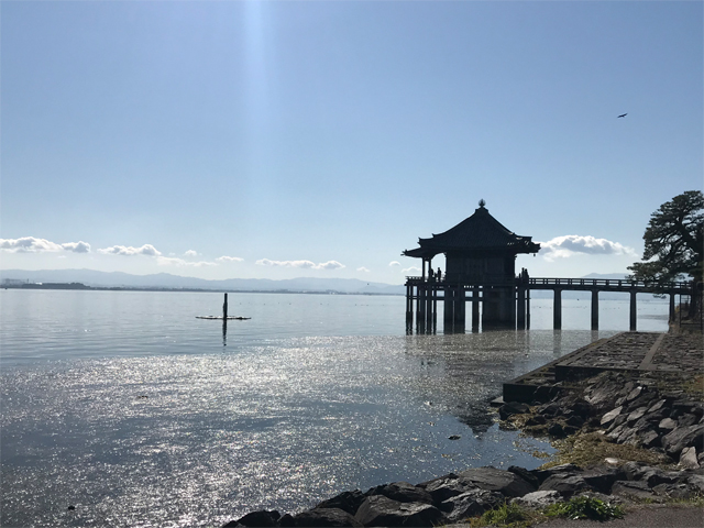 浮御堂