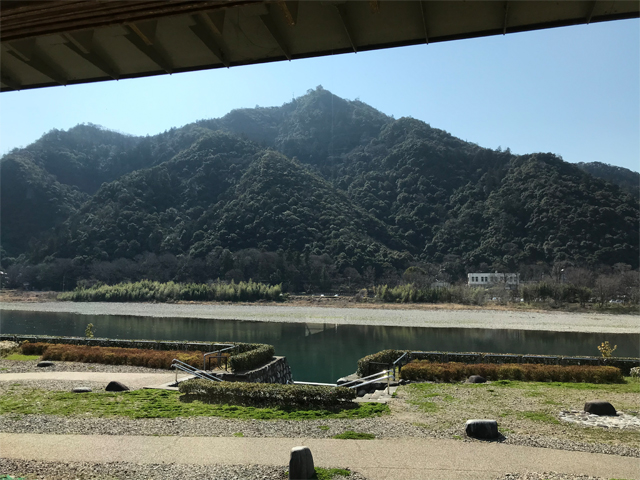 金華山と長良川と岐阜城