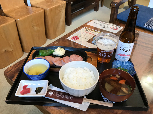 郡上ハムステーキ定食と郡上八幡麦酒こぼこぼ