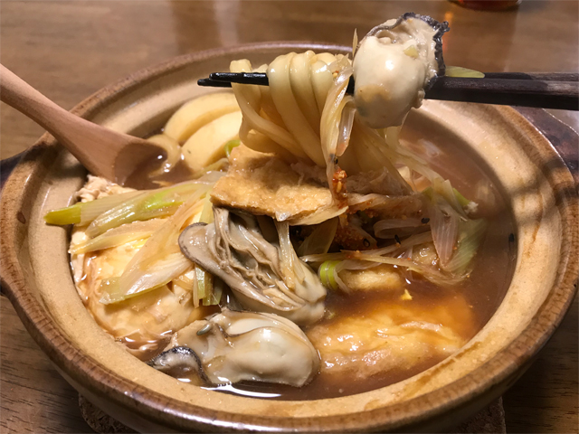 カキ入りの味噌煮込みうどん