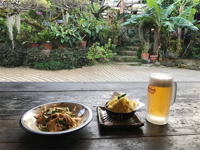 琉球茶房あしびうなぁ