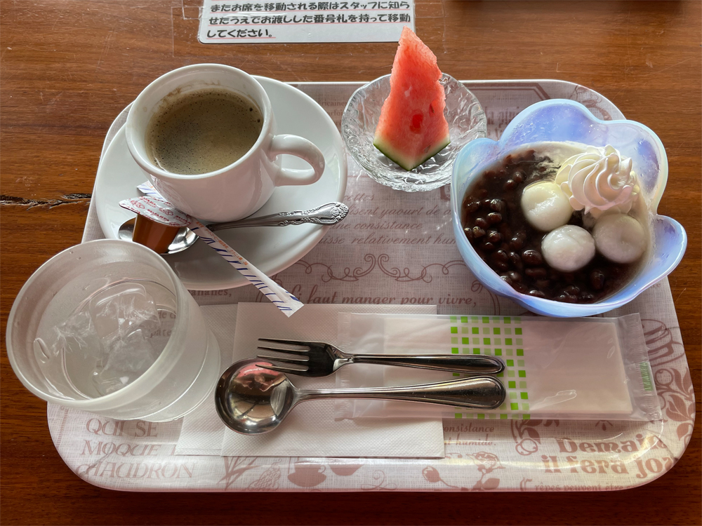 熱い珈琲と冷たいぜんざい