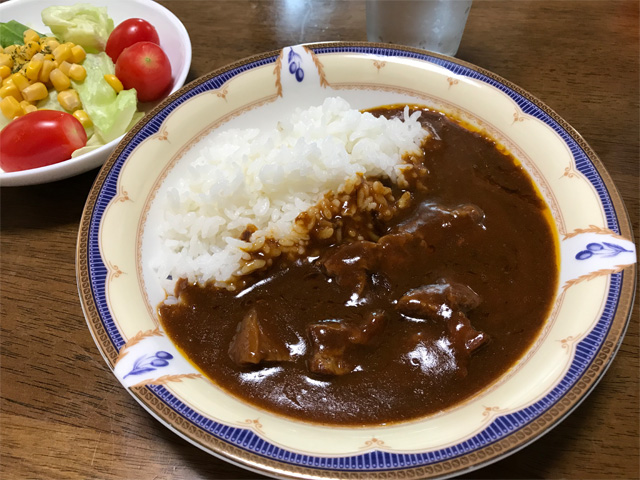 牛すじカレー