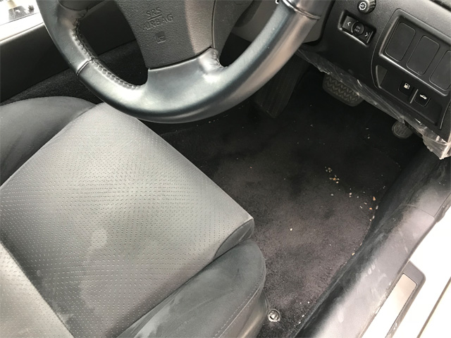 ドリーム号の車内