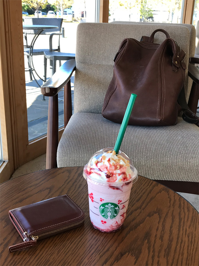 クリスマスストロベリーケーキフラペチーノ