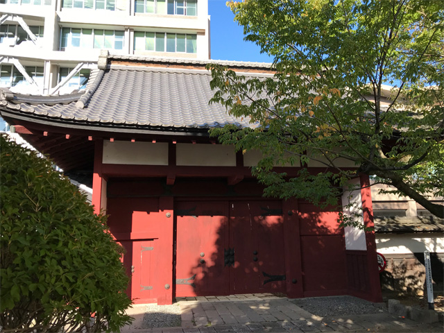 赤門