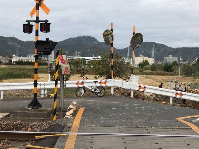金華山と岐阜城と高山本線
