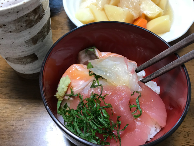 海鮮丼