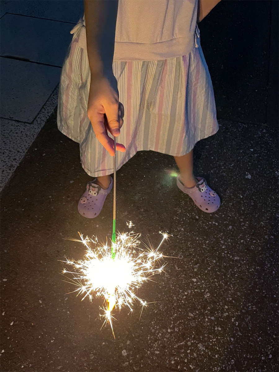 ちびっ子ギャングのビッグと花火
