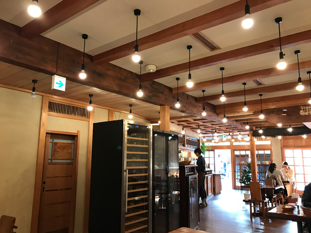 カフェ