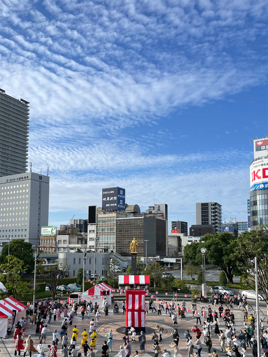 ＪＲ岐阜駅北口の信長ゆめ広場