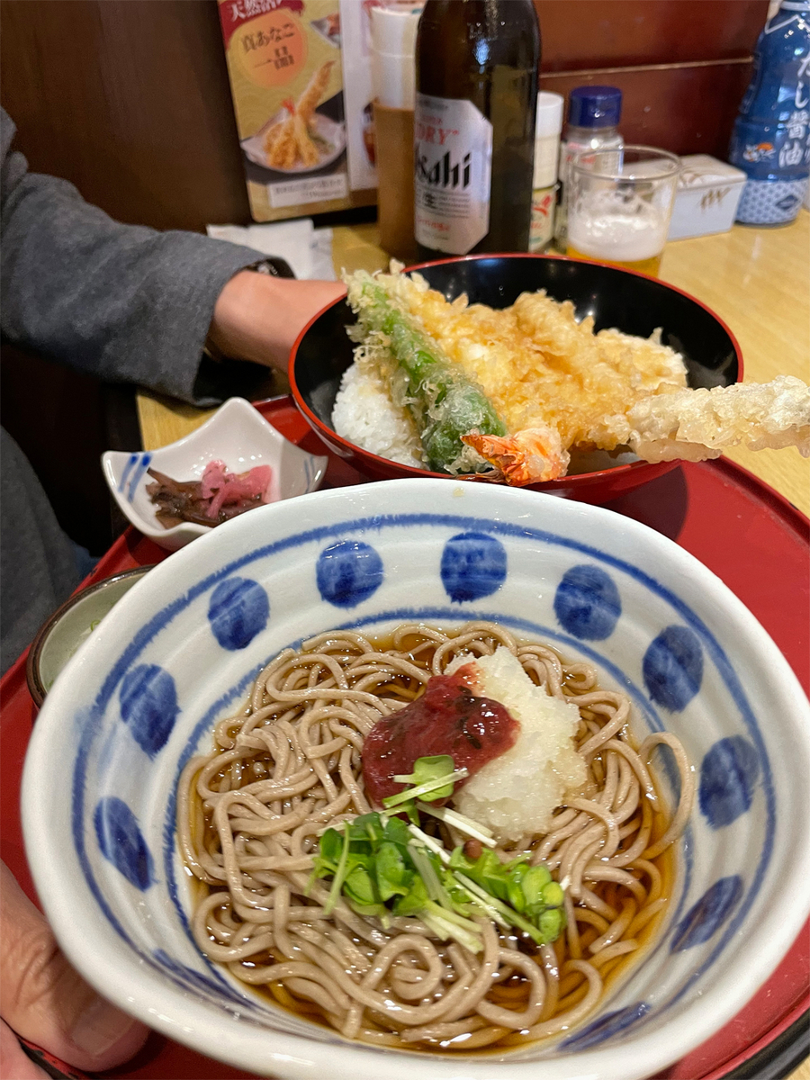 真あなごと大海老天丼と梅おろしそば