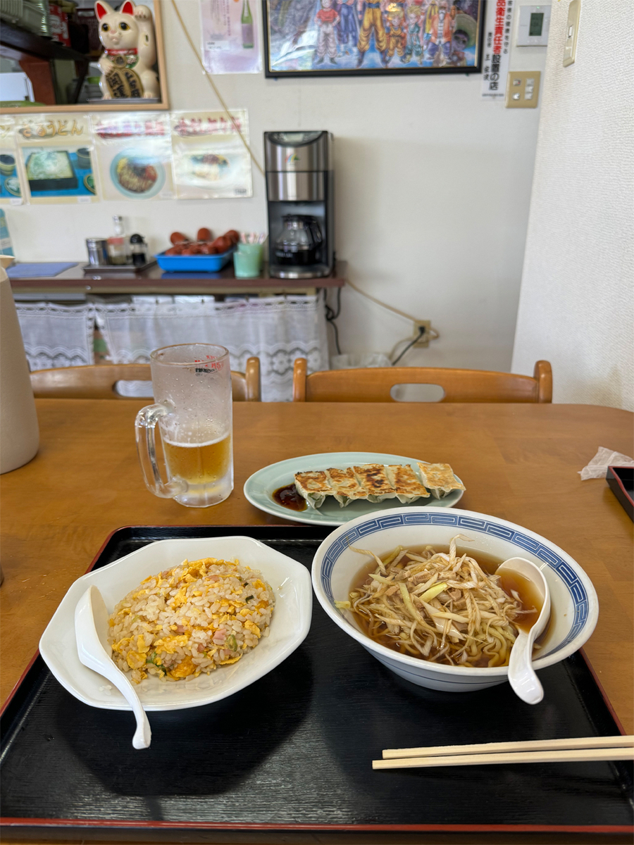 ねぎラーメンと炒飯と手作り餃子